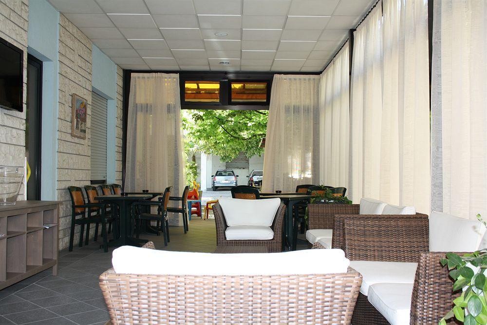 Hotel Villa Dei Gerani Ρίμινι Εξωτερικό φωτογραφία