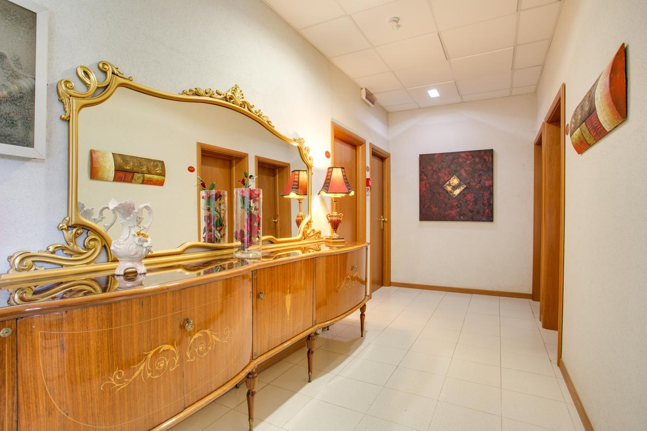 Hotel Villa Dei Gerani Ρίμινι Εξωτερικό φωτογραφία